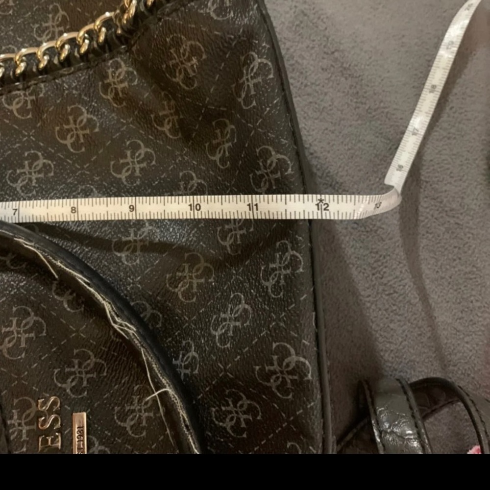 Guess Tote Bag - Picture 8 of 9